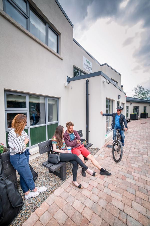 לינאן Wild Atlantic Hostel מראה חיצוני תמונה